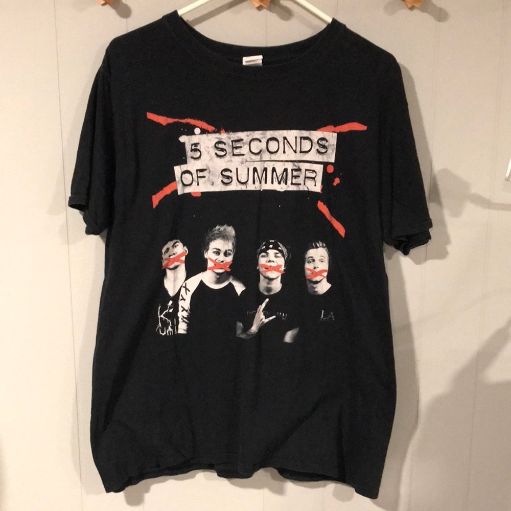5 Seconds of Summer Band Tee SZ Large